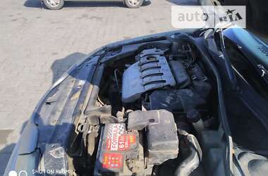 Лифтбек Renault Laguna 2001 в Староконстантинове