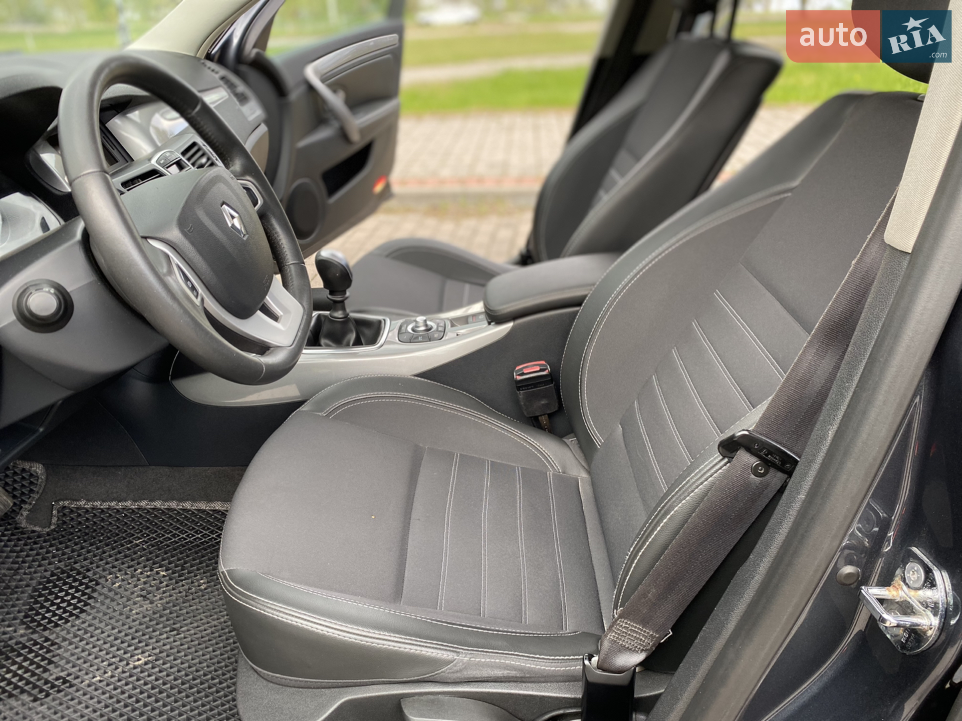2011 Renault Laguna - мініатюра 16