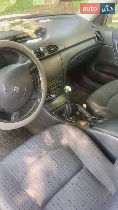 Лифтбек Renault Laguna 2004 в Полтаве