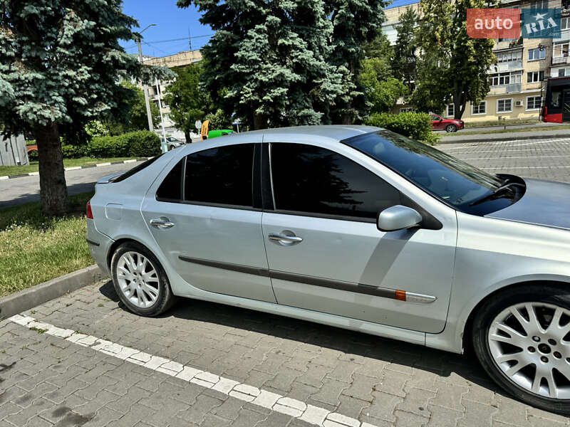 Лифтбек Renault Laguna 2001 в Черновцах фото 2 Лифтбек Renault Laguna 2001 в Черновцах