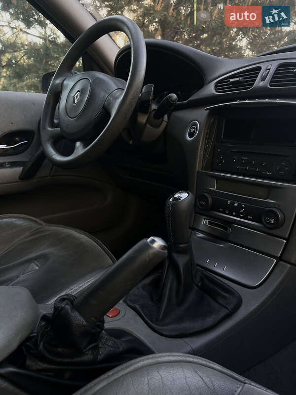 Лифтбек Renault Laguna 2001 в Львове фото 2 Лифтбек Renault Laguna 2001 в Львове
