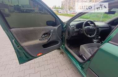 Ліфтбек Renault Laguna 2002 в Хмельницькому