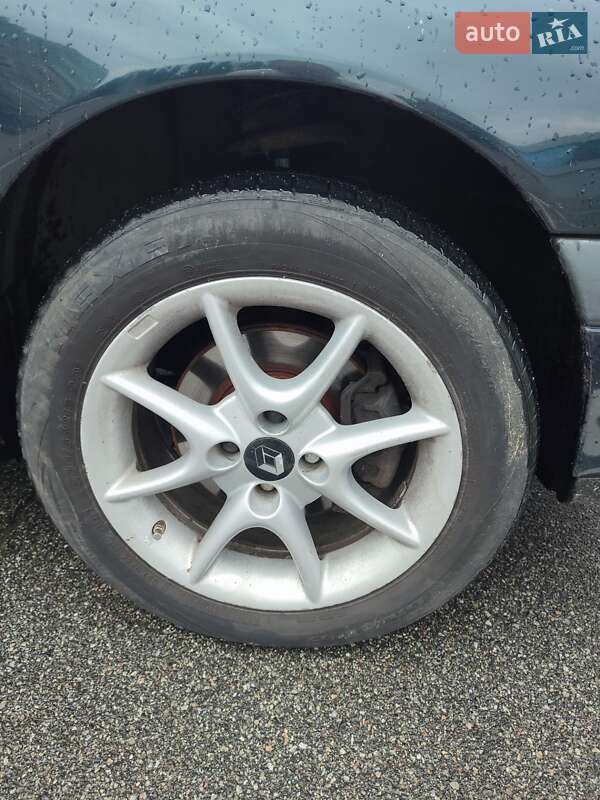 Лифтбек Renault Laguna 2000 в Киеве фото 10 Лифтбек Renault Laguna 2000 в Киеве