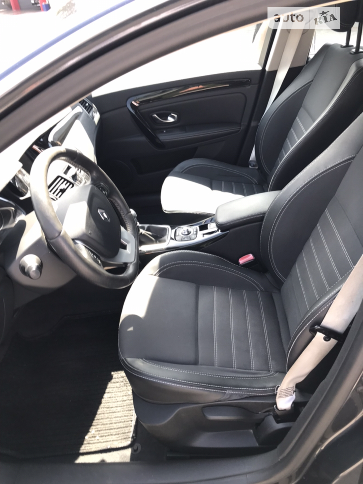 2011 Renault Laguna - мініатюра 23