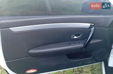Купе Renault Laguna 2013 в 