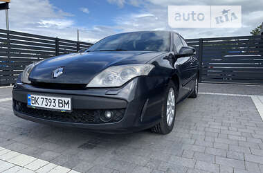 Лифтбек Renault Laguna 2008 в Вараше