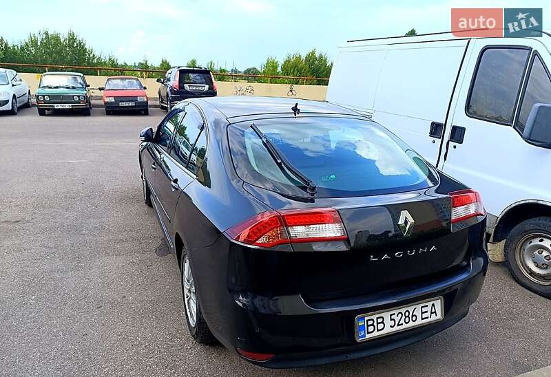 Ліфтбек Renault Laguna 2011 в Києві