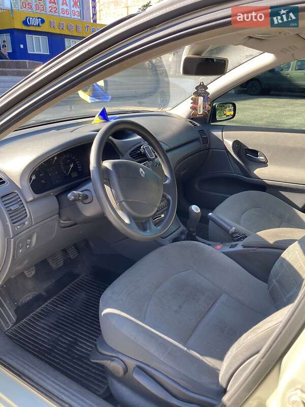 Лифтбек Renault Laguna 2004 в Запорожье фото 3 Лифтбек Renault Laguna 2004 в Запорожье