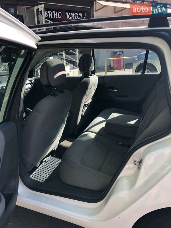 Универсал Renault Laguna 2004 в Одессе фото 10 Универсал Renault Laguna 2004 в Одессе