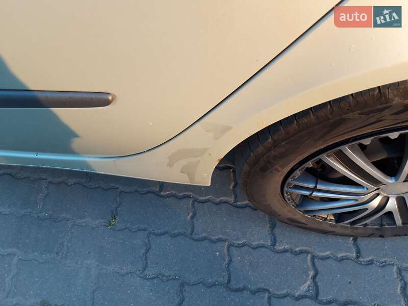 Ліфтбек Renault Laguna 2004 в Рівному фото 11 Ліфтбек Renault Laguna 2004 в Рівному