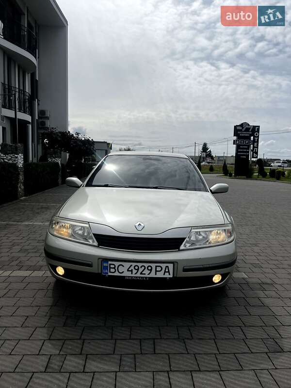 Ліфтбек Renault Laguna 2001 в Стрию