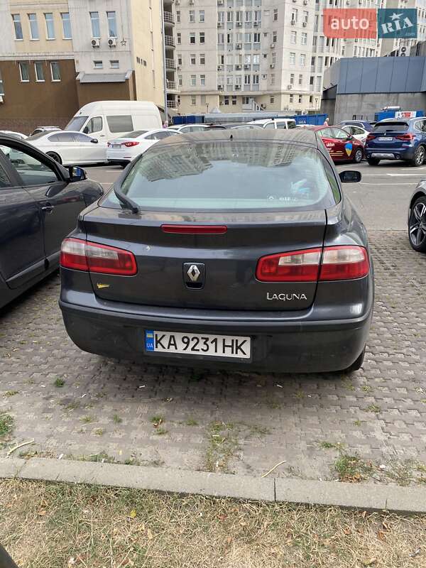 Лифтбек Renault Laguna 2005 в Киеве