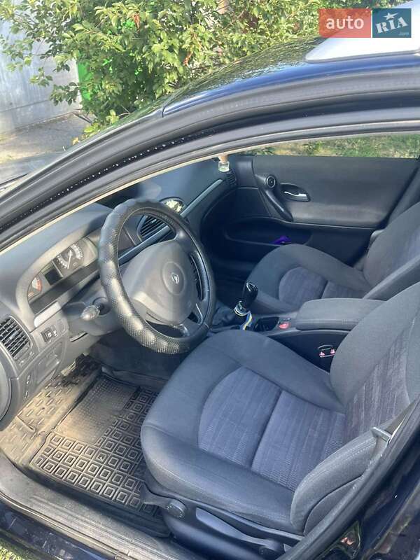 Универсал Renault Laguna 2006 в Краснограде