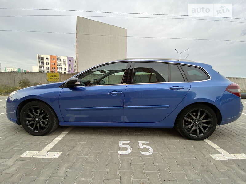 Универсал Renault Laguna 2011 в Святопетровское