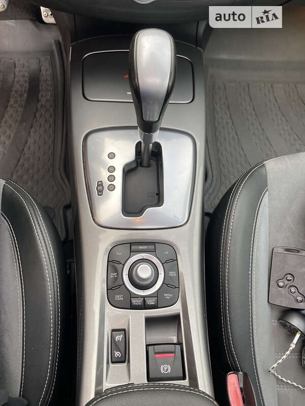 Универсал Renault Laguna 2011 в Святопетровское