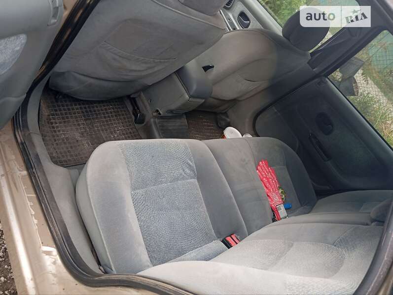 Ліфтбек Renault Laguna 1998 в Дніпрі фото 3 Ліфтбек Renault Laguna 1998 в Дніпрі