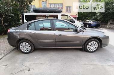 Лифтбек Renault Laguna 2009 в Тернополе