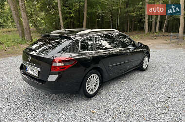 Универсал Renault Laguna 2011 в Бродах