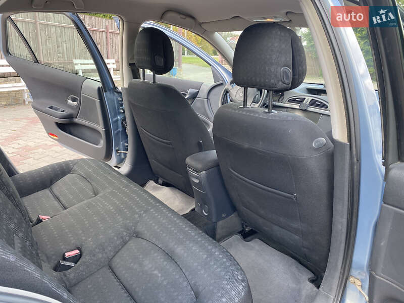 Лифтбек Renault Laguna 2005 в Дунаевцах фото 9 Лифтбек Renault Laguna 2005 в Дунаевцах