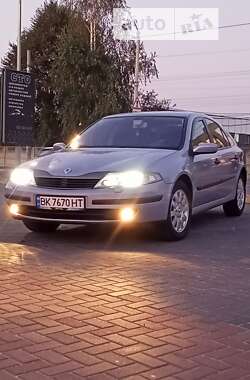 Ліфтбек Renault Laguna 2001 в Рівному