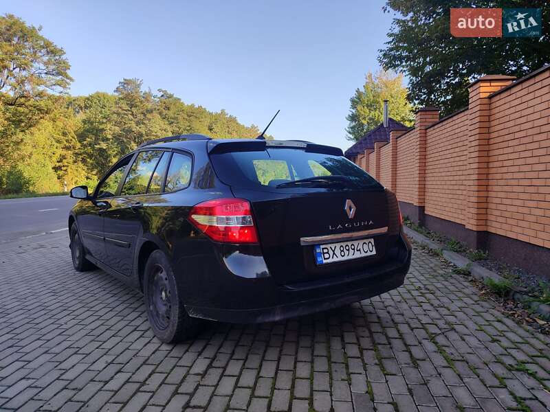 Універсал Renault Laguna 2010 в Красилові