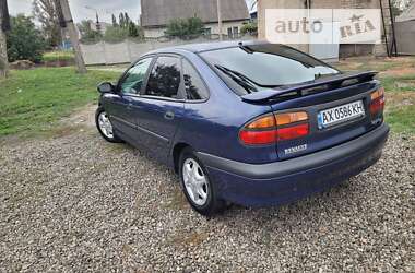 Ліфтбек Renault Laguna 2001 в Запоріжжі