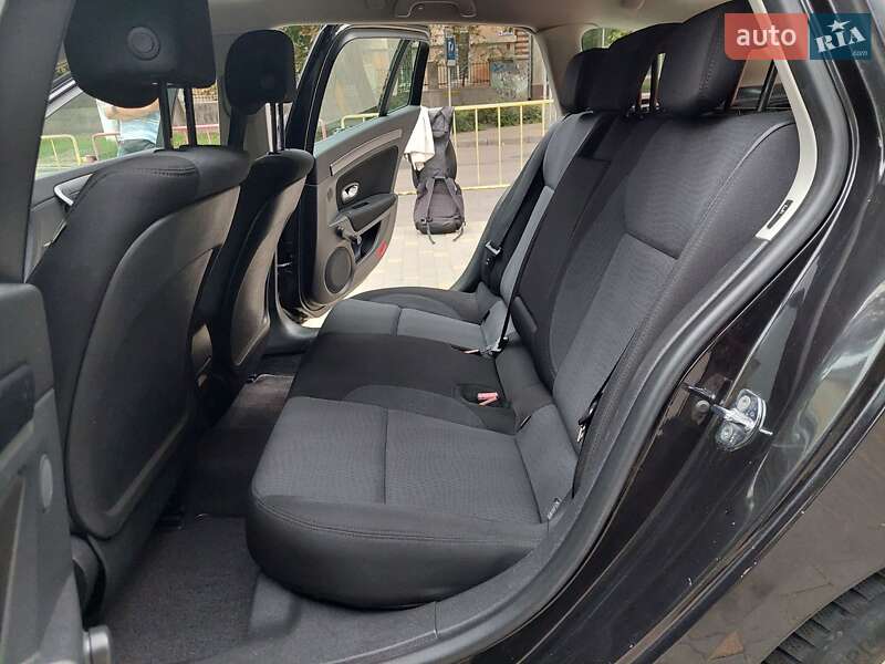 Универсал Renault Laguna 2010 в Одессе