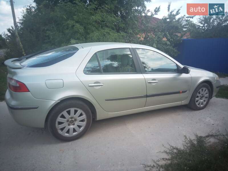 Лифтбек Renault Laguna 2002 в Чугуеве