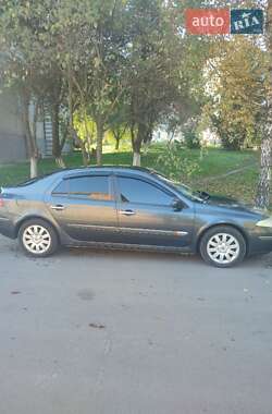 Лифтбек Renault Laguna 2004 в 