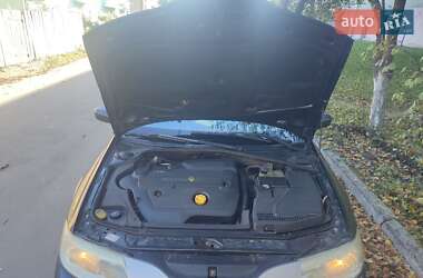 Лифтбек Renault Laguna 2004 в 