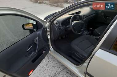 Ліфтбек Renault Laguna 2004 в Южноукраїнську