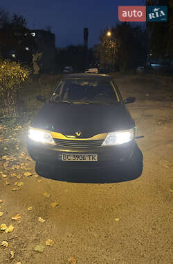 Ліфтбек Renault Laguna 2004 в Львові