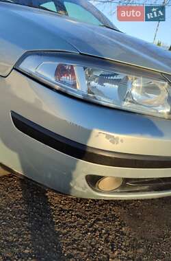 Лифтбек Renault Laguna 2001 в Косове