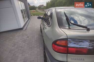 Лифтбек Renault Laguna 1999 в Черновцах