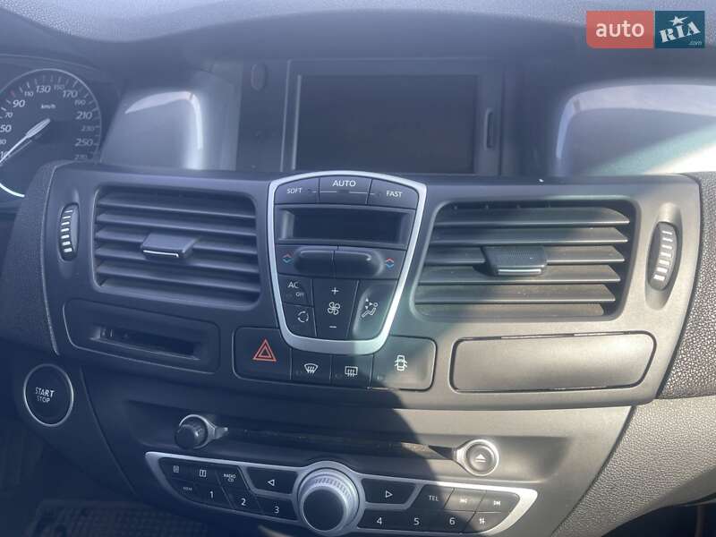 Универсал Renault Laguna 2010 в Киеве