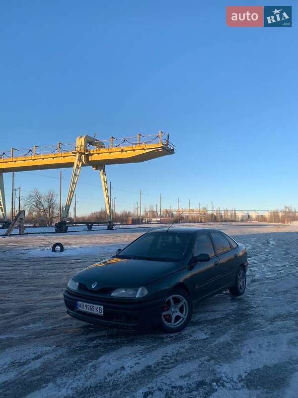 Лифтбек Renault Laguna 1995 в Виннице