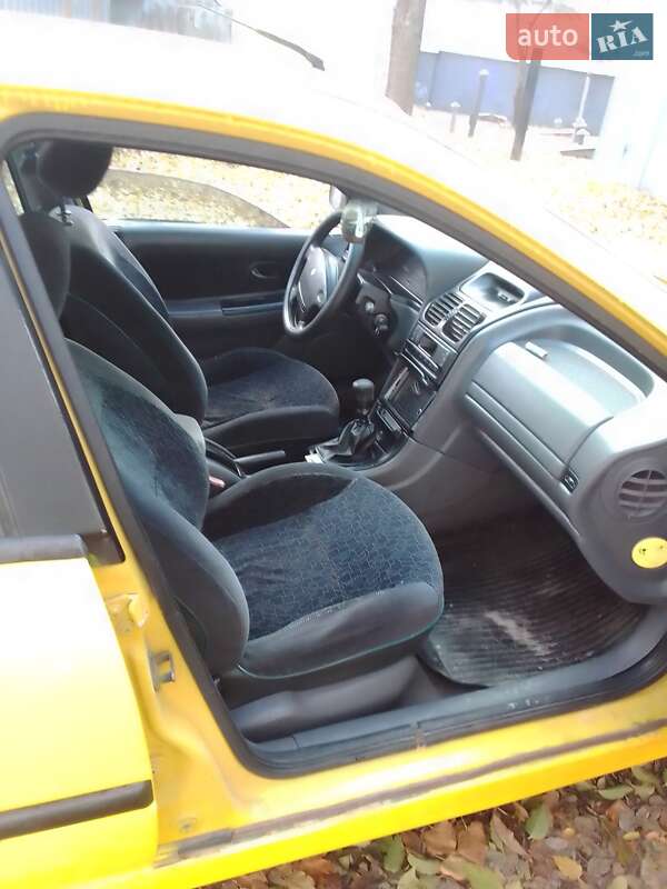 Універсал Renault Laguna 1996 в Харкові