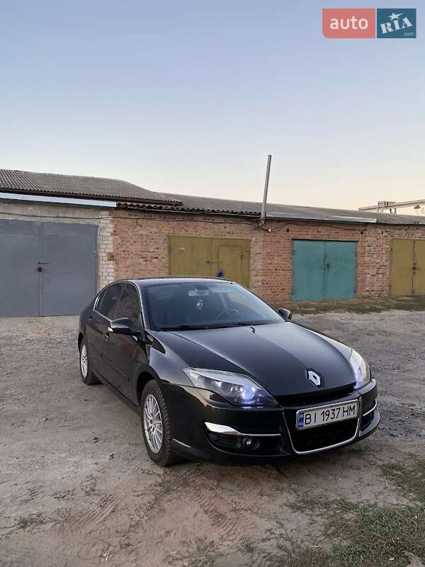 Лифтбек Renault Laguna 2011 в Миргороде