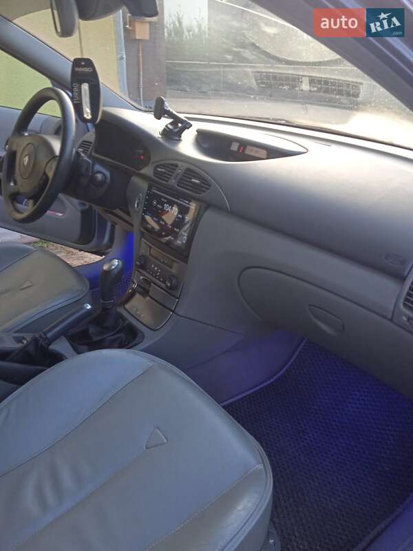 Лифтбек Renault Laguna 2005 в Львове