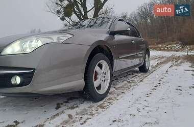 Ліфтбек Renault Laguna 2007 в Чернівцях