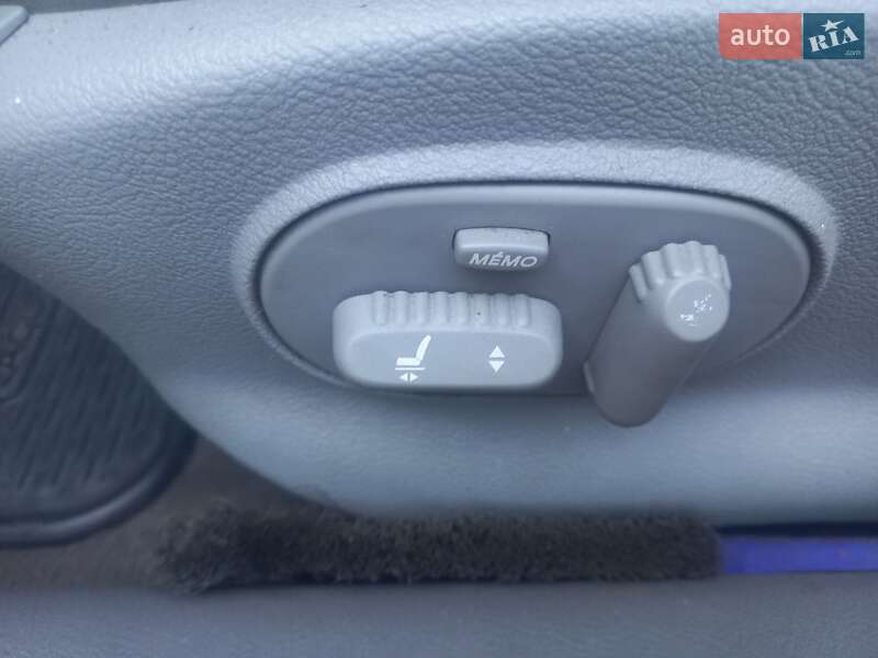 Универсал Renault Laguna 2002 в Луцке