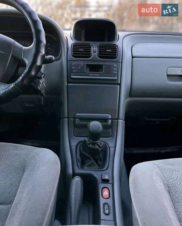 Лифтбек Renault Laguna 1998 в Ровно