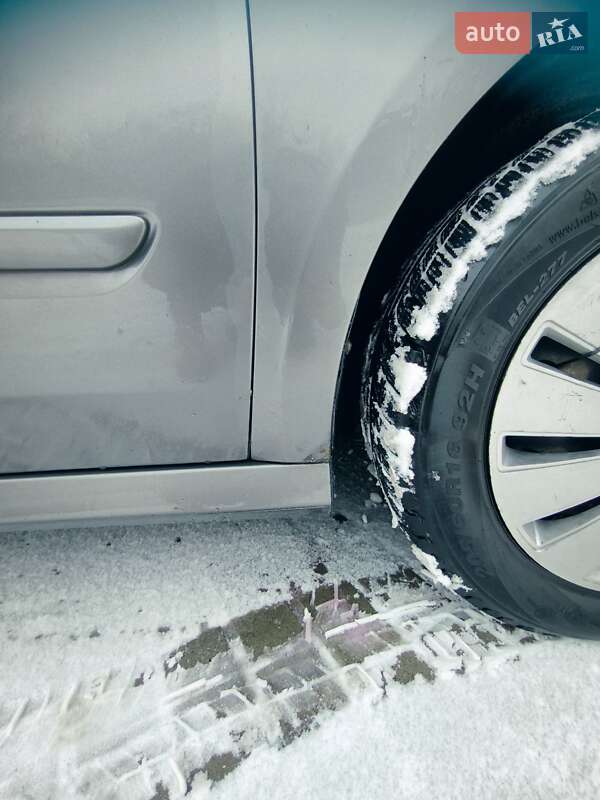 Ліфтбек Renault Laguna 2008 в Тернополі фото 5 Ліфтбек Renault Laguna 2008 в Тернополі