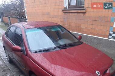 Лифтбек Renault Laguna 2001 в Остроге