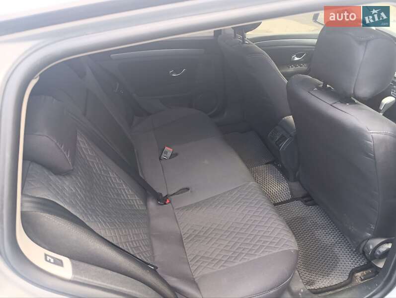 Универсал Renault Laguna 2008 в Тернополе