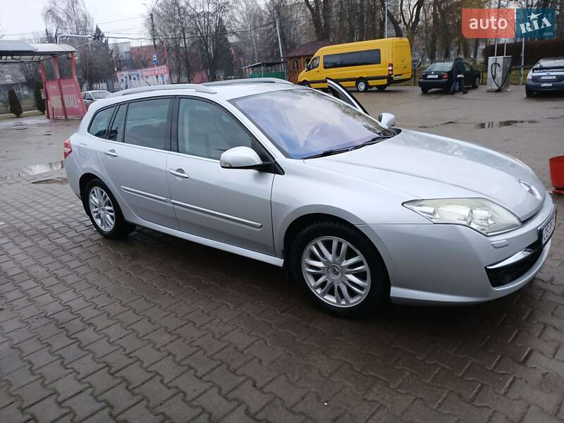 Універсал Renault Laguna 2010 в Чернівцях фото 25 Універсал Renault Laguna 2010 в Чернівцях