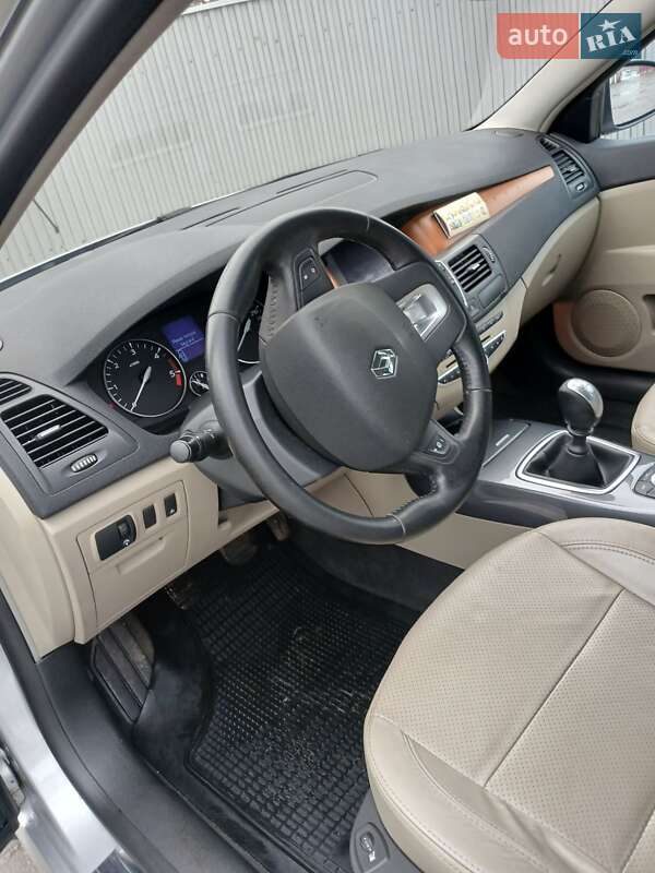 Універсал Renault Laguna 2010 в Чернівцях фото 36 Універсал Renault Laguna 2010 в Чернівцях