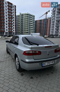 Ліфтбек Renault Laguna 2001 в Тернополі