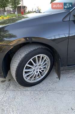 Лифтбек Renault Laguna 2011 в 
