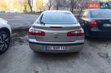 Лифтбек Renault Laguna 2002 в 